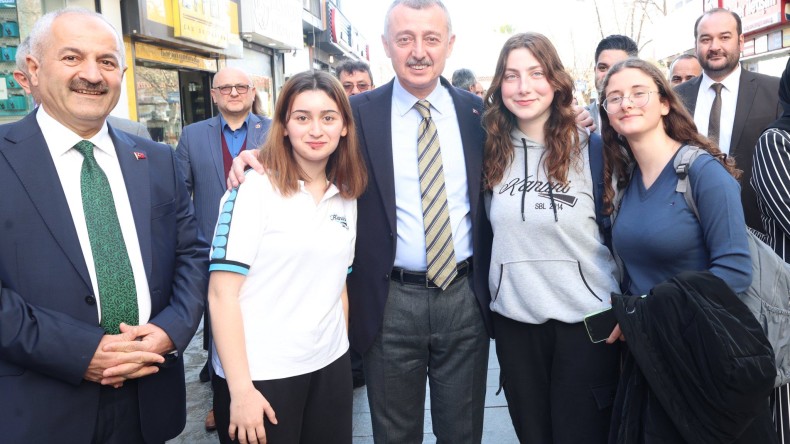 Gebze’de Büyükakın’a sevgi seli