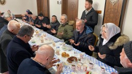 Başkan Hürriyet, bu sabah Prof. Dr. Mahmud Esad Coşan Camii cemaatiyle buluştu