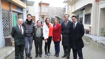 O filmin oyuncuları tam kadro geliyor