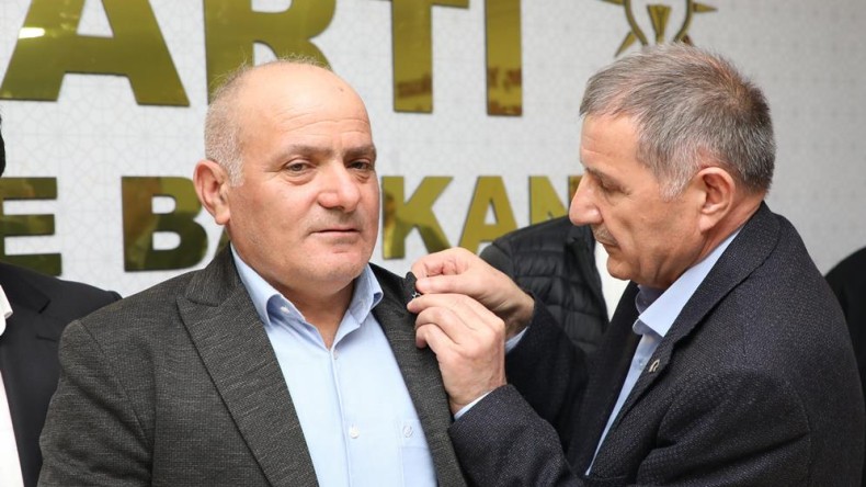 CHP’li aday adayı AK Parti’ye katıldı