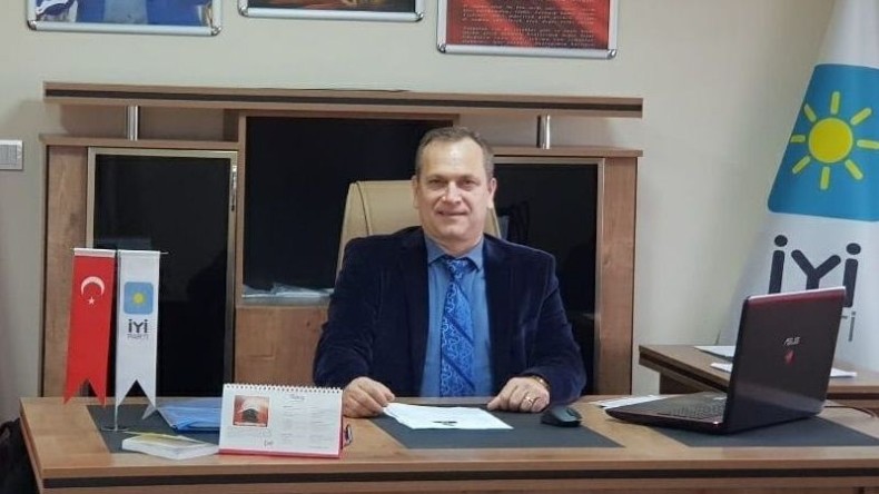 İYİ Parti kurucusu partisinden istifa etti