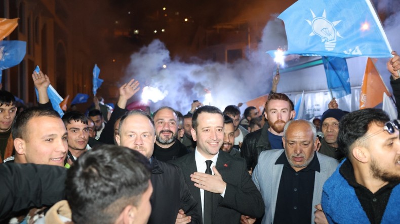 Serdar Mahallesi dün gece ‘Tutuş’tu