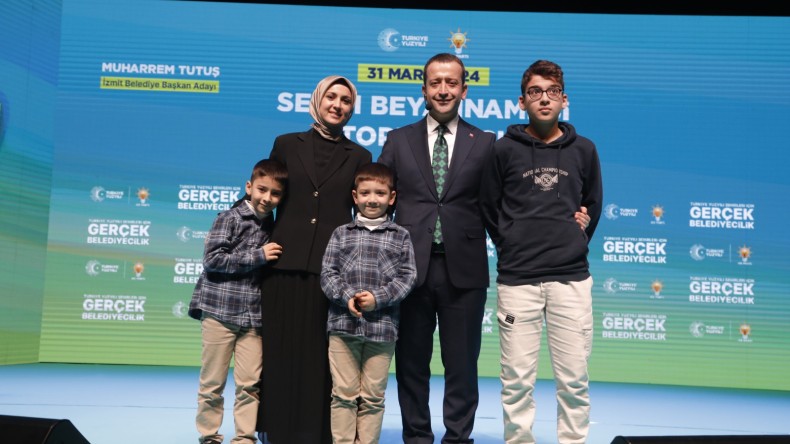 “En büyük destekçim” dedi, sahneye çağırdı: Duygusal anlar