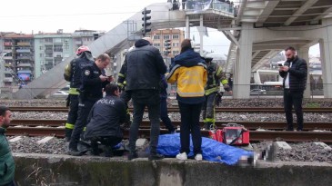 O hayatını kaybetti, millet film seyreder gibi seyretti