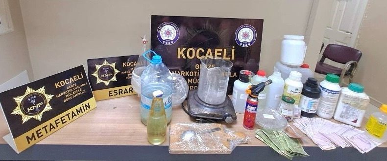 Kocaeli’de zehir tacirlerine operasyon : 3 tutuklama