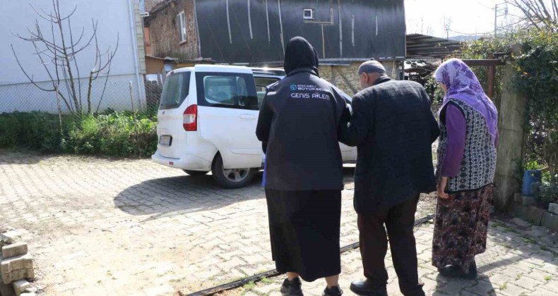 Yaşlı çiftin hayatını değiştiren destek