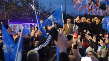 Alikahya seçim irtibat bürosu açılışı Cumhur İttifakı’nın gövde gösterisine dönüştü