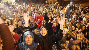 Büyükakın ve Tutuş’tan Serdar Mahallesinde gövde gösterisi