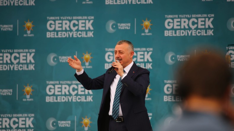 Büyükakın’dan ilginç benzetme: “CHP’nin belediyeciliği de enteresan”