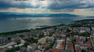 Merak ediliyordu; İzmit Körfezi’ndeki kırmızılığın nedeni belli oldu