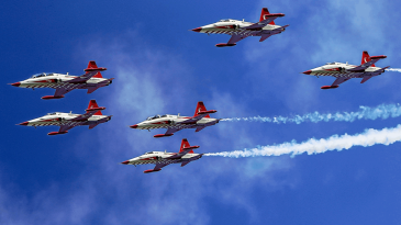 İzmit’in Kurtuluşu’nda Türk Yıldızları sürprizi