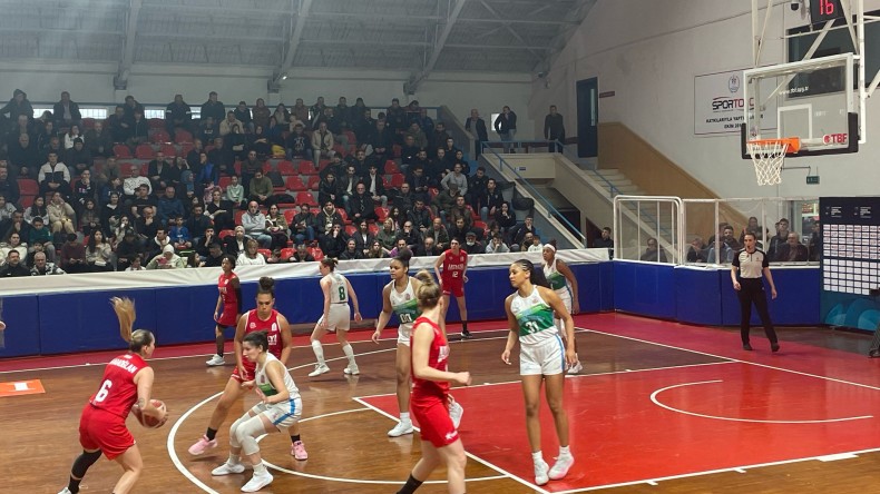 İzmit’in Perileri’ nden farklı galibiyet 102 – 79