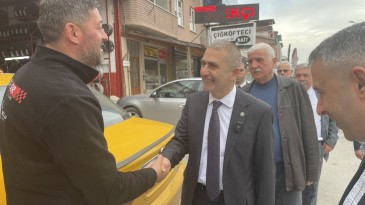 İYİ Parti İzmit Adayı Şirin halkla buluşmaya devam ediyor