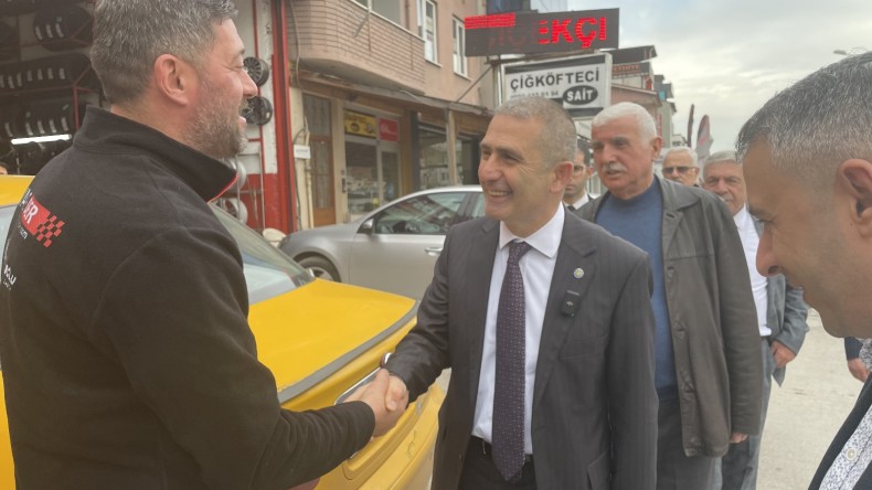 İYİ Parti İzmit Adayı Şirin halkla buluşmaya devam ediyor