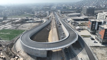 Bir proje daha hizmete giriyor; Yeşilova-Solaklar Kavşağında sona doğru