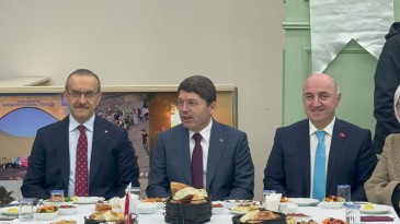 Adalet Bakanı Tunç’tan Darıca’da ‘YENİ ANAYASA’ vurgusu