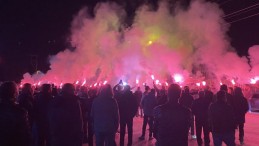 Hüseyin Ayaz sevgisi salona sığmadı, sokaklara taştı