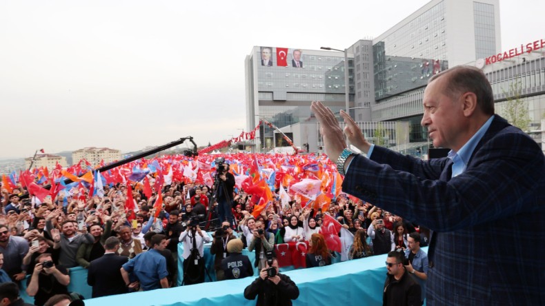 Cumhurbaşkanı geliyor; Talus’tan Büyük Kocaeli Mitingi’ne davet