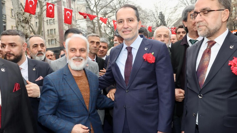 İzmit’te Fatih Erbakan’a büyük ilgi