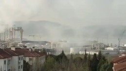 Körfezi duman kapladı, vatandaş telefonlara sarıldı