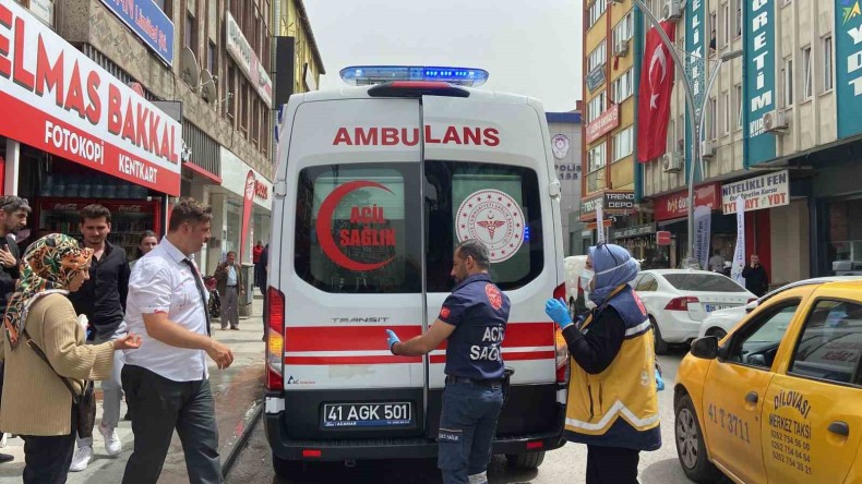 Otobüs şoförünün burnunu kırdılar