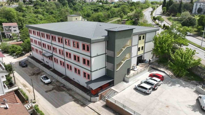 Belediyenin girişimleriyle atıl iş merkezi eğitim yuvası oldu