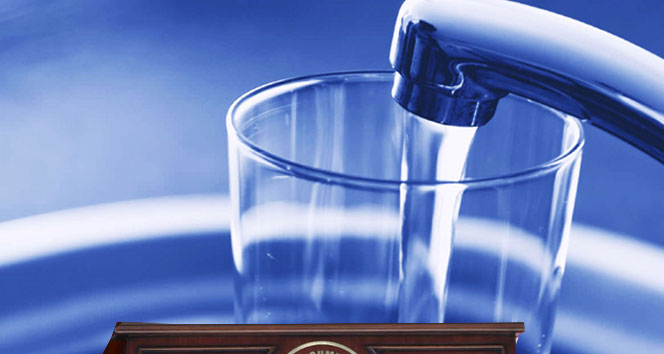 Şebeke suyundan lağım kokusu geliyor iddiası; Vatandaşlar tedirgin