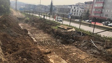 Yayaların güvenliği için D130 Karayoluna üstgeçit yapılıyor