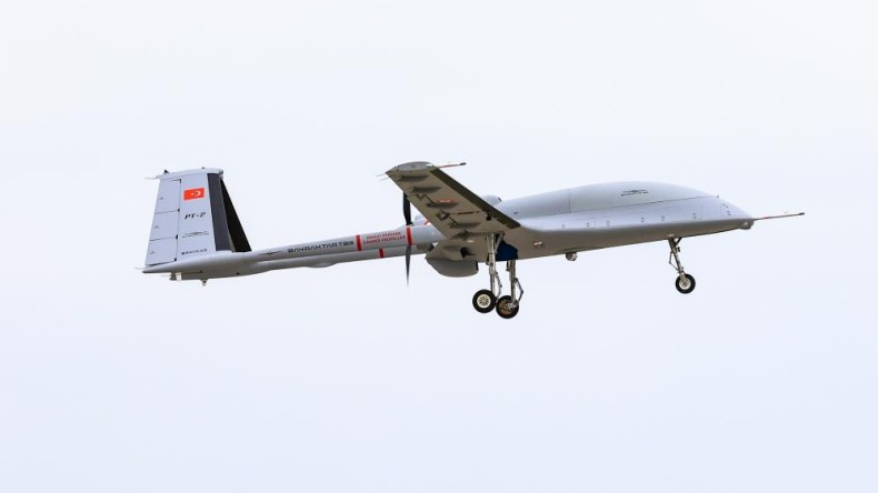 Bayraktar TB3 SİHA test uçuşlarına devam ediyor