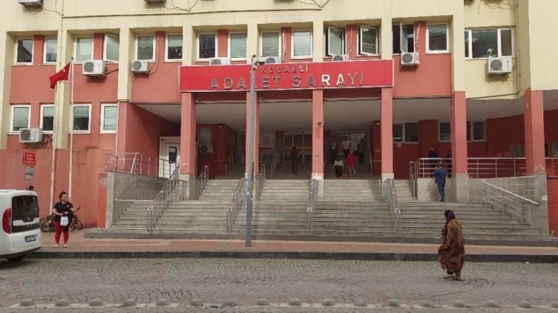 2 kız çocuğunu taciz etti iddiası: 52 yaşındaki sanık yargılanıyor