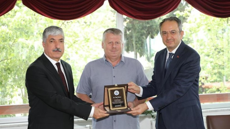 Başkandan muhtarlara: “Telefonlarınız 24 saat açık olsun”