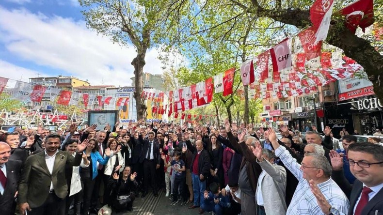 CHP’de çifte Bayram coşkusu