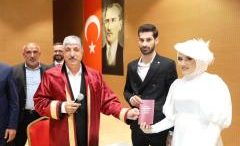 Başkan Ömeroğlu ilk resmi nikahı kıydı; İşte o şanslı çift