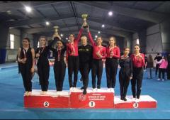 Çayırova’nın yıldız sporcularından 11 madalya 2 kupa