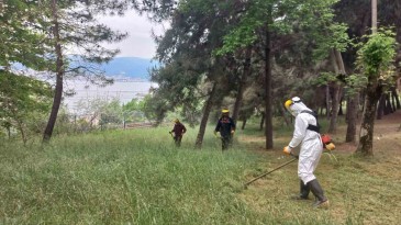 Belediye ekiplerinden yoğun mesai