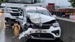 Başiskele’de kaza: 2 TIR ve ticari araç çarpıştı