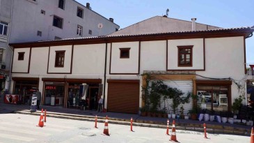 Ünü dünyaya yayılan Hereke’deki o sokak “tarih koridoru” oldu