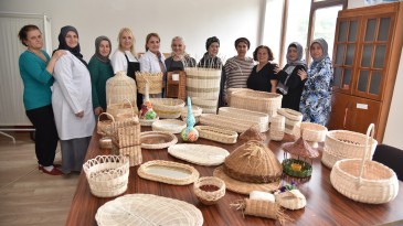 5 bin yıllık geçmişi olan sepet örücülüğü sanata dönüştü