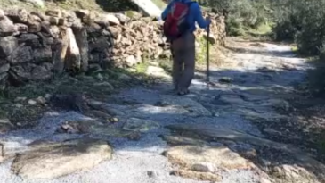 Antik çağlara ait yola beton döküldü, doğaseverler ayağa kalktı