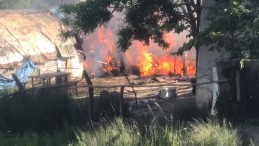 Derince’de yangın: Samanlar küle döndü