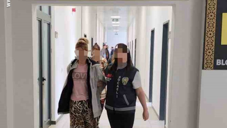 5 evi soyan 2 kadın yakalandı