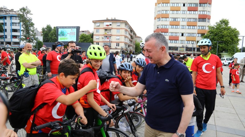 19 Mayıs coşkusu: Kocaeli’de pedallar ‘Barış’ için çevrildi