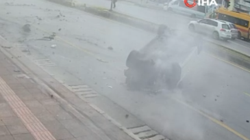 Genç kızın hayatını kaybettiği korkunç kaza kamerada