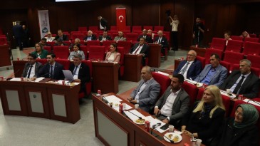 İzmit Belediye Meclisinden Öğretmenler için çağrı!