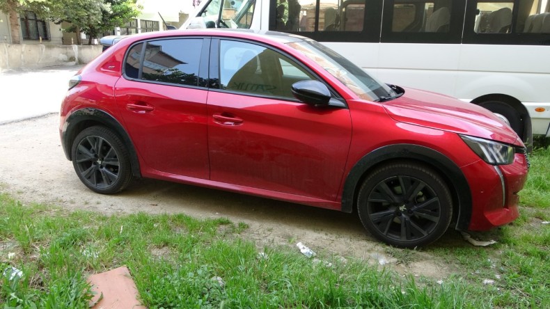 Sıfır otomobilini ekspertize soktu, aldığı raporla şaşkına döndü