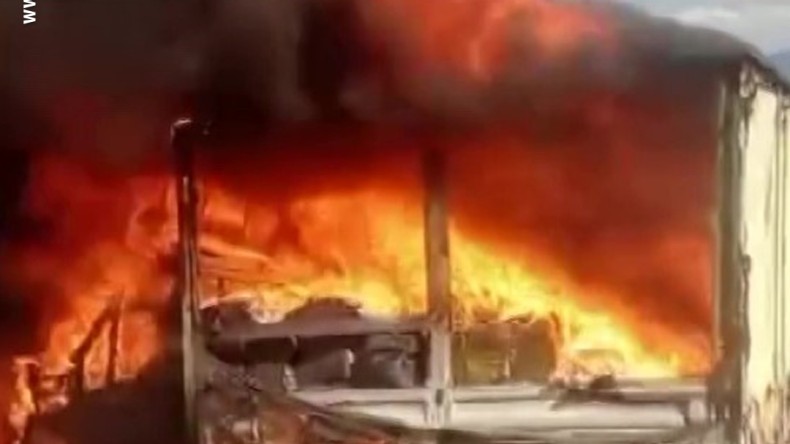 Kocaeli’de korkunç anlar: Araçtan geriye iskeleti kaldı