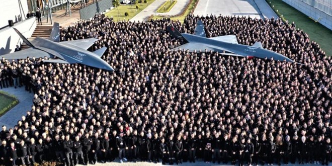 İşverenden çalışanlarına 18 maaş ikramiye