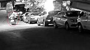 Kocaeli’de motosikletli saldırganların binayı kurşunlama anı kamerada