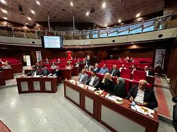 Komisyondan oy birliği, meclisten oy çokluğuyla geçti