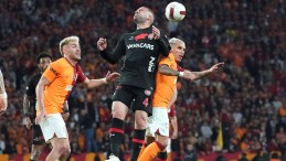 Aslan şampiyonluğa bir adım daha yaklaştı